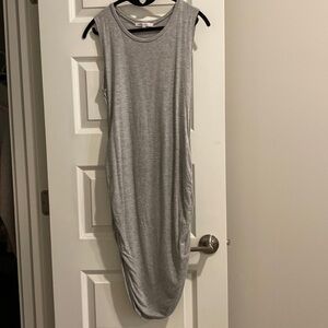 Cute side gathered dress. I used this as a maternity dress as it’s very stretchy